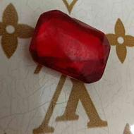 سنگ سرخ،یا یاقوت سرخ طبیعی وسخت خیلی قدیمی