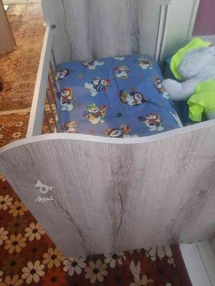 تخت کودک تخته جلوش فقط شکسته سالمه با تشک در گروه خرید و فروش لوازم شخصی در تهران در شیپور-عکس1