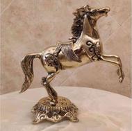 مجسمه برنزی مدل اسب