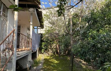 خانه ویلایی با حیاط درختدار به متراژ 480 متر در لیوان شرقی