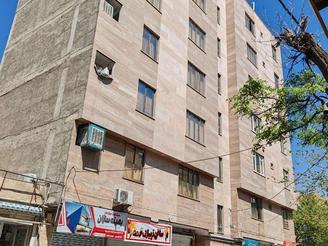 رهن کامل آپارتمان در بلوار محمدی 100متر