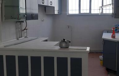 حیاط 100 متری در لاله