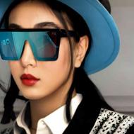 عینک آفتابی زنانه آبی مستطیلی برند ysl یووی400