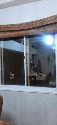 1عدد پنجره الومینیوم با قاب دور سالم در گروه خرید و فروش لوازم خانگی در مازندران در شیپور-عکس1