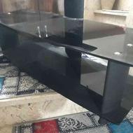 میز تلویزیون شیشه ای مشکی در حد نو سالم و تمیز