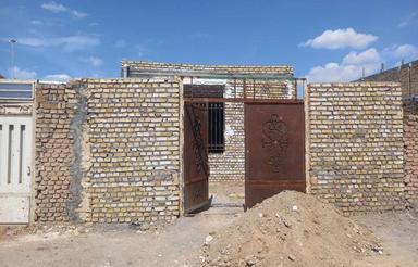 فروش خانه نیمه ساز با 100مترزیر بنا خاک کچ شده
