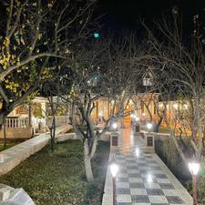 اجاره کوتاه مدت 2000 مترباغ ویلا دوبلکس شهریار