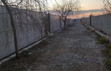 باغچه شهرکی سند دارتک برگ برای‌خودقطعه‌همراه‌با مجوز دیوار