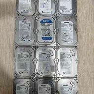 تعدادی هارد دیسک کامپیوتر