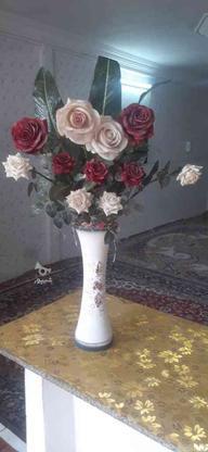گل رز همراه گلدون در گروه خرید و فروش لوازم خانگی در خراسان رضوی در شیپور-عکس1
