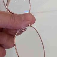 عینک طبی نو نو ملاحظه میفرمایید درعکس بدون کوچکترین خطوخش