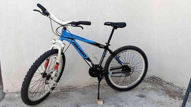 دوچرخه ( رام بو) 26 در گروه خرید و فروش ورزش فرهنگ فراغت در آذربایجان غربی در شیپور-عکس1