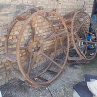 چرخ آهنی..فرگوسن با توپی
