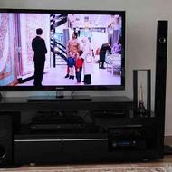 تلویزیون سامسونگ اروپایی همراه با میز تلویزیون