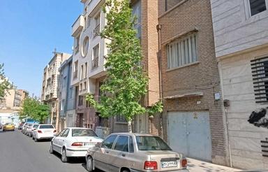 فروش خانه و کلنگی 180 متر در میرزای شیرازی
