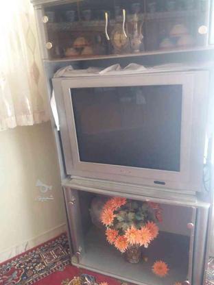 تلویزیون و میز در گروه خرید و فروش لوازم الکترونیکی در اصفهان در شیپور-عکس1