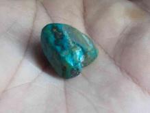 سنگ فیروزه خوش رنگ ک حداقل دوتا نگین بزرگ میشه برا انگشتر در شیپور