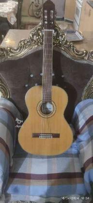 گیتار کلاسیک. در گروه خرید و فروش ورزش فرهنگ فراغت در اصفهان در شیپور-عکس1