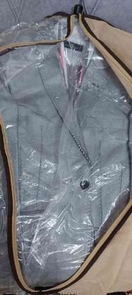 کت وشلوار و پیراهن و کراوات کاملا تمیزیک بار پوشیده شده در گروه خرید و فروش لوازم شخصی در گیلان در شیپور-عکس1