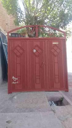 درب حیاط سه لنگه. بداخل باز میشود در گروه خرید و فروش لوازم خانگی در آذربایجان غربی در شیپور-عکس1