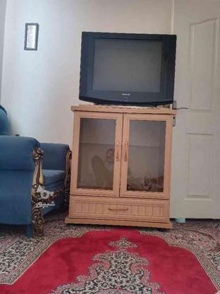 تلویزیون و میز تلویزیون در گروه خرید و فروش لوازم خانگی در تهران در شیپور-عکس1
