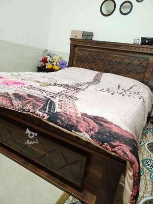 تخت خواب و میز ارایشی به همراه دراور در گروه خرید و فروش لوازم خانگی در یزد در شیپور-عکس1