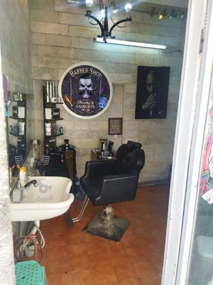 مغازه آرایشگاه مردانه با لوازم و با سابقه آماده به کار در گروه خرید و فروش املاک در تهران در شیپور-عکس1
