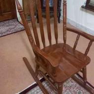 صندلی سالم وتمیز استفاده نشده