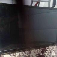 یک دستگاه تلوزیون49 ال حی فقط شیشه تصویرش ترک برداشته