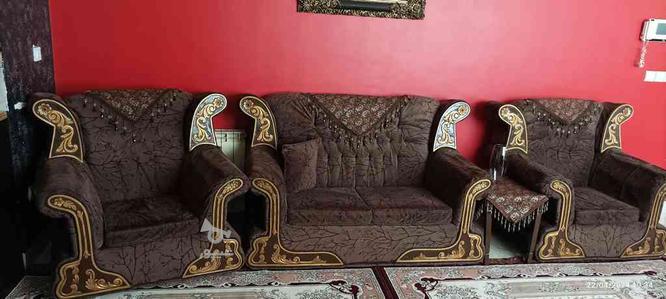 مبل راحتی هفت نفره با سه تخته فرش ویک دست پشتی در گروه خرید و فروش لوازم خانگی در تهران در شیپور-عکس1