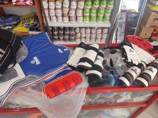 تجهیزات کامل تکواندو در گروه خرید و فروش ورزش فرهنگ فراغت در خراسان رضوی در شیپور-عکس1