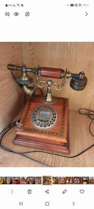 دو تا تلفن یکی کلاسیک چوبی و تلفن قدیمی در گروه خرید و فروش لوازم خانگی در تهران در شیپور-عکس1
