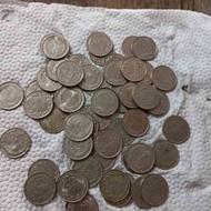 چند عدد اسکناس قدیمی نو بهمراه 53 عدد سکه دو ریالی
