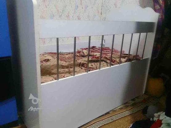 تخت بچه گهواره ای در گروه خرید و فروش لوازم شخصی در خراسان رضوی در شیپور-عکس1