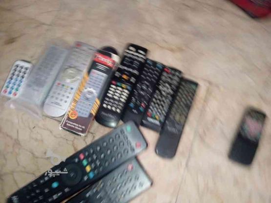 تعدادی ریموت کنترل تلویزیون و ضبط اصلی در گروه خرید و فروش لوازم الکترونیکی در تهران در شیپور-عکس1