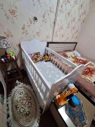   تخت بچگانه به همراه تشک آکبند در گروه خرید و فروش لوازم شخصی در اردبیل در شیپور-عکس1