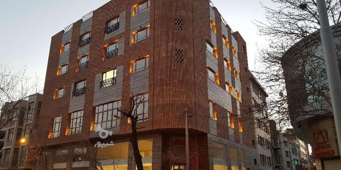 طبقه فلت مشتمل بر دو سالن مجزا با سقف بلند 700متر در گروه خرید و فروش املاک در تهران در شیپور-عکس1