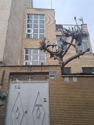 خانه کلنگی ویلای حیاط دار شمالی سند تک‌برگ در 2.5 نیم طبقه در گروه خرید و فروش املاک در تهران در شیپور-عکس1