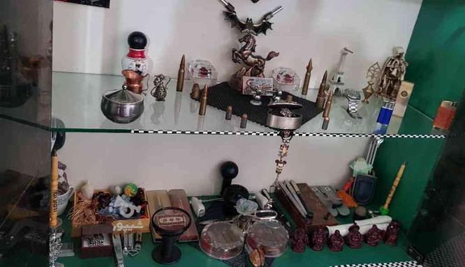 ویترین قدیمی در گروه خرید و فروش ورزش فرهنگ فراغت در زنجان در شیپور-عکس1