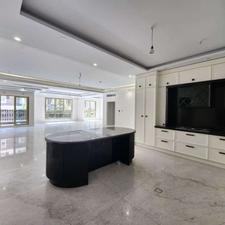 270 متر مدرن و فول مشاعات نیاوران