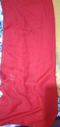 شال قرمز بسیار زیبا یکبار استفاده شده فقط در گروه خرید و فروش لوازم شخصی در همدان در شیپور-عکس1