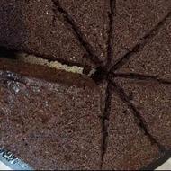 پخت کیک شکلاتی خوشمزه بدون خامه