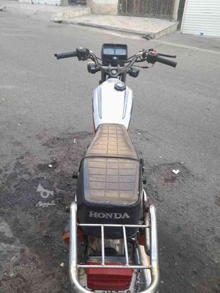 موتور سیکلت با سند و پلاک قدیم قولنامه لاستیک جلو وعقب در حد در گروه خرید و فروش وسایل نقلیه در تهران در شیپور-عکس1