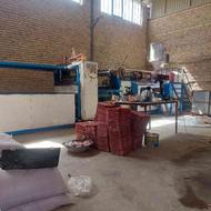 کار در کارخانه تزریق پلاستیک. در شهر تبریز