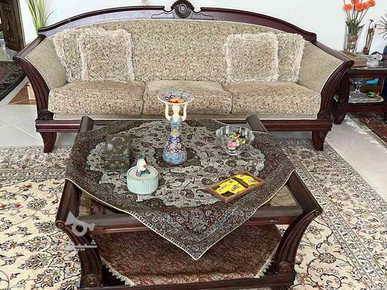 مبل کلاسیک 7 نفره به همراه میز نهارخوری 8 نفره در گروه خرید و فروش لوازم خانگی در قم در شیپور-عکس1
