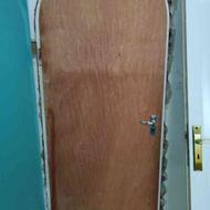 درب چوبی با چهارچوب فلزی