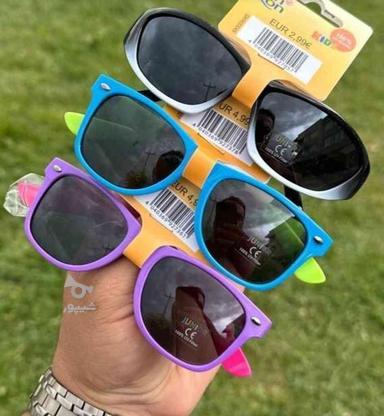 عینک آفتابی بچگانه ترند و خاص در گروه خرید و فروش لوازم شخصی در قزوین در شیپور-عکس1
