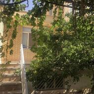خانه ویلایی دو طبقه دلباز و نور گیر زیر قیمت منطقه