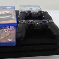 PS4 PRO به همراه 2 دسته و چند دیسک بازی