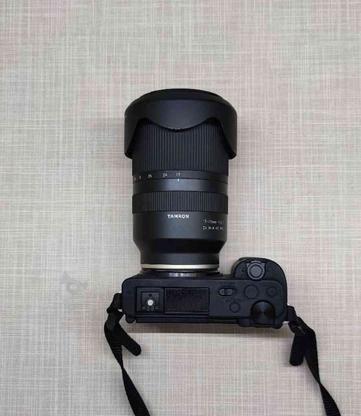 دوربین سونی zve-10 و لنز تامرون 70-17 f2.8 در حد نو در گروه خرید و فروش لوازم الکترونیکی در اصفهان در شیپور-عکس1